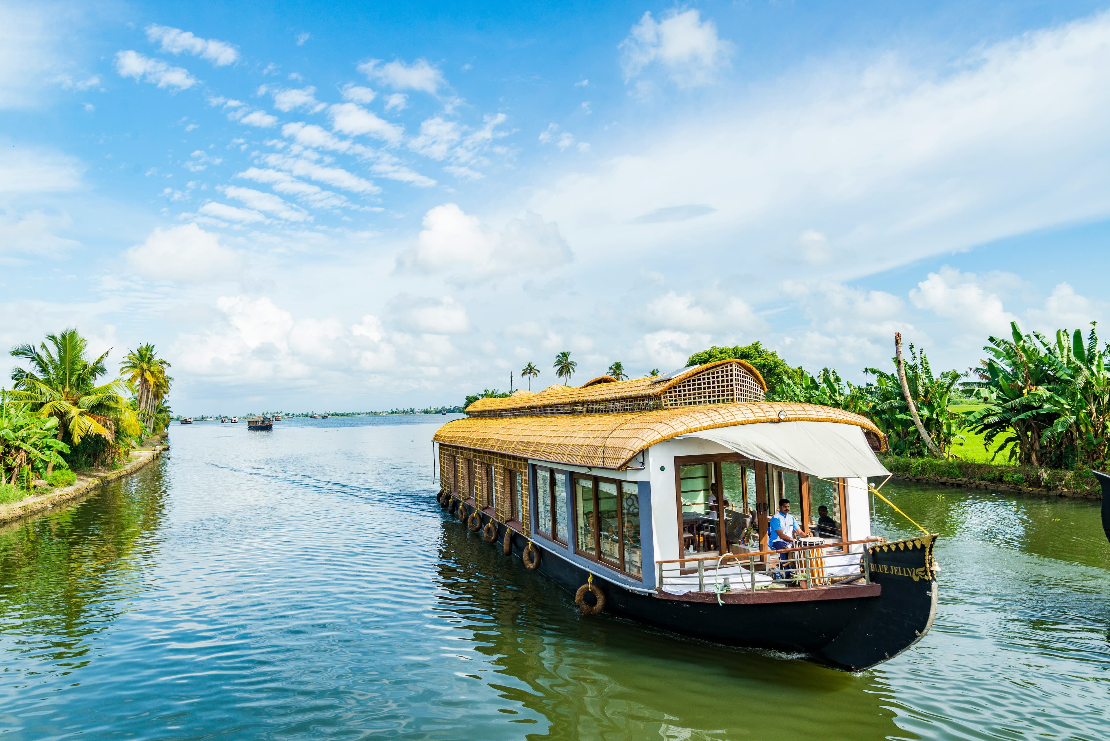Luxury Travel on a Budget How to Enjoy 5-Star Vacations for Less in 2026