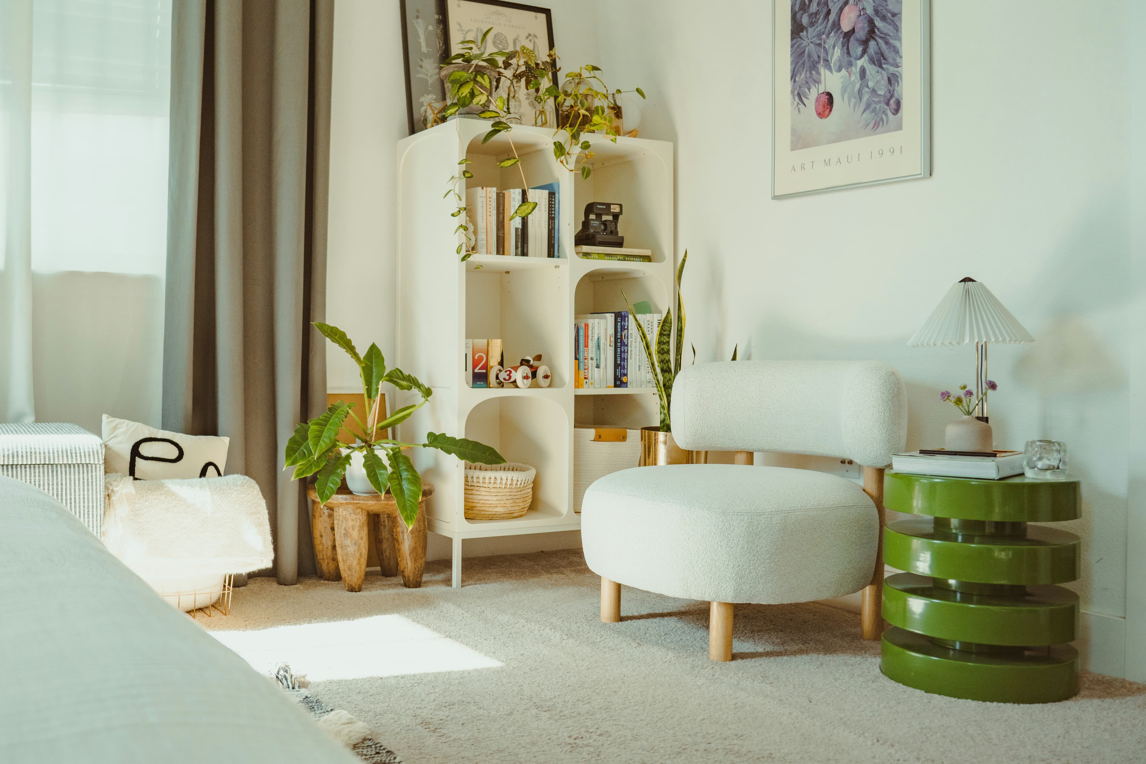 Small Space Organization Hacks for Apartments